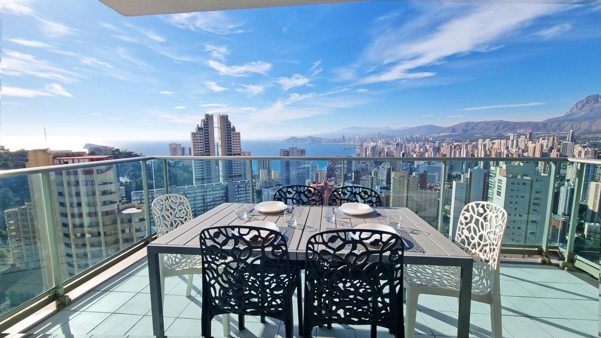 Skyline 18 Terraza Privada Con Impresionantes Vistas Al Mar Apartment Бенидорм Екстериор снимка