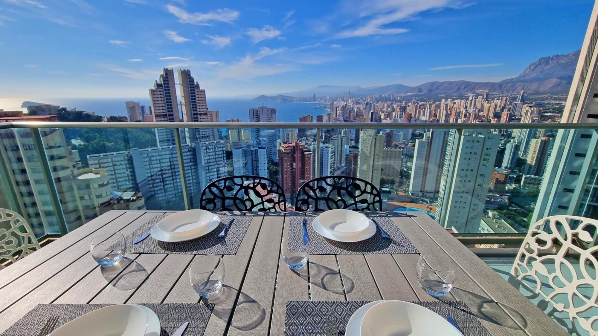 Skyline 18 Terraza Privada Con Impresionantes Vistas Al Mar Apartment Бенидорм Екстериор снимка